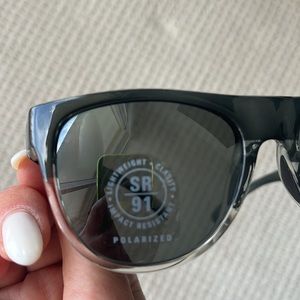 Make Offer! BNIB KAENON MOONSTONE POLARIZED SUNGLASSES UPC 841931120722